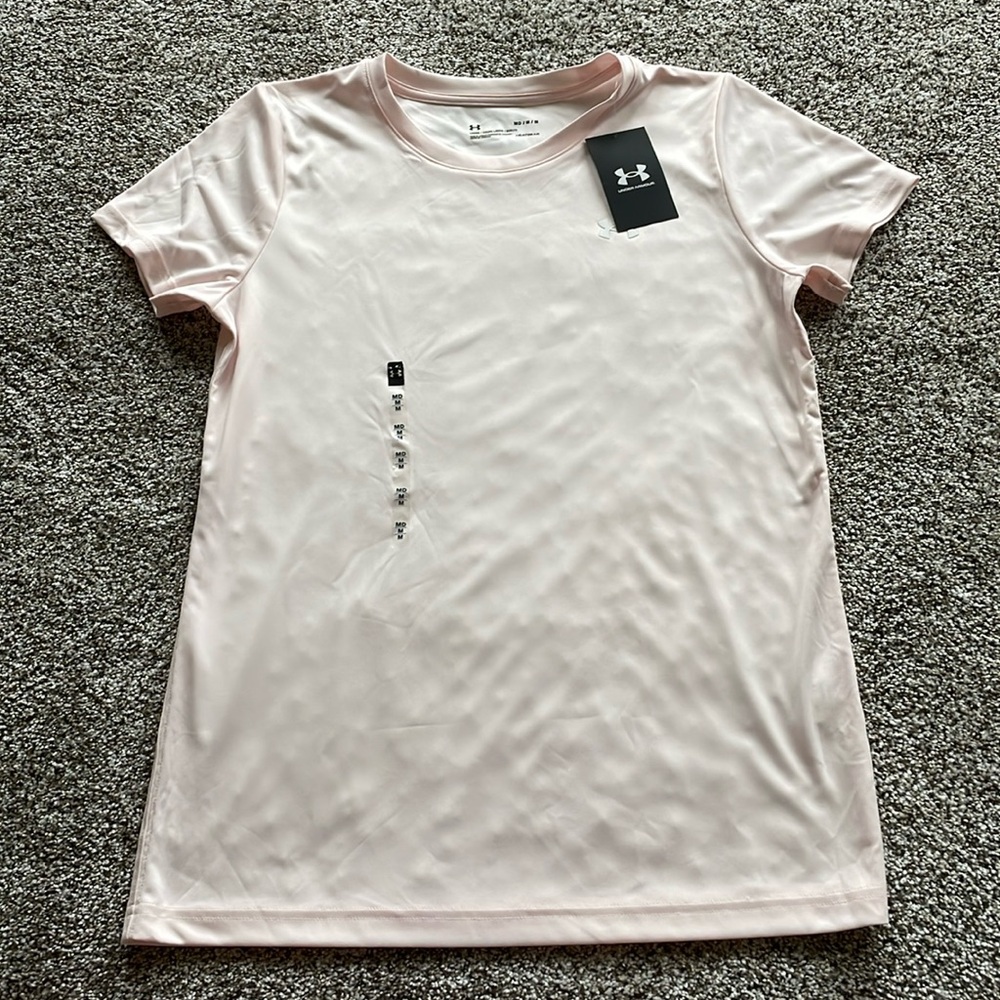 NWT under armor shirt
